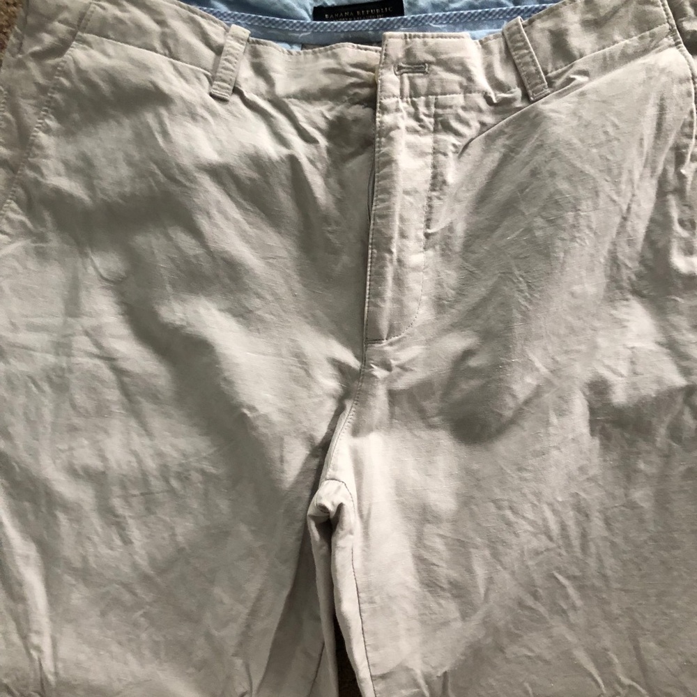 Banana Republic relaxed fit men’s pants